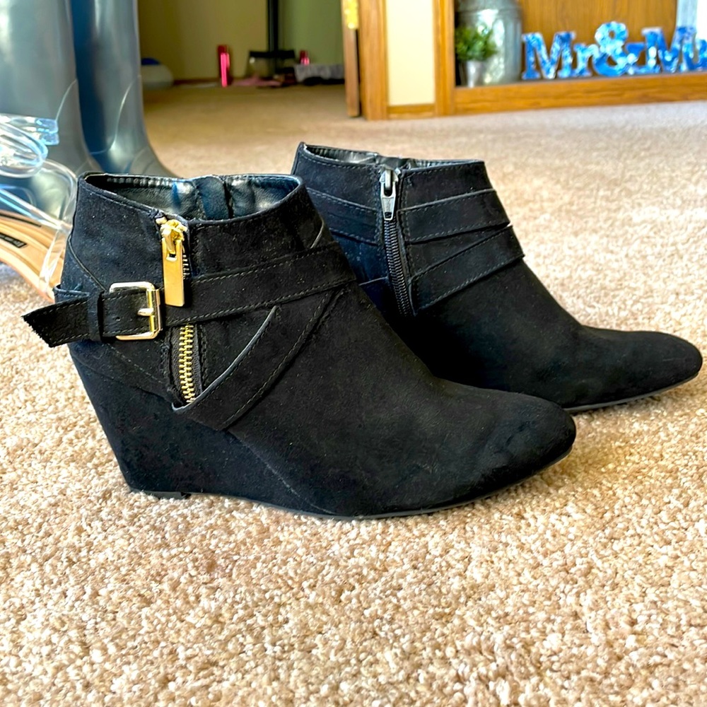 Mossimo, Boot wedges, black size 8